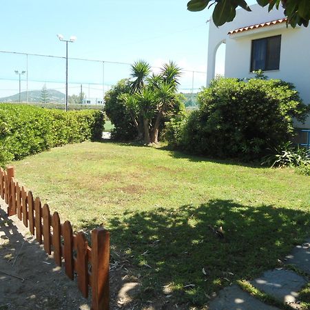 Evi Apartments And Studios Theológos Esterno foto