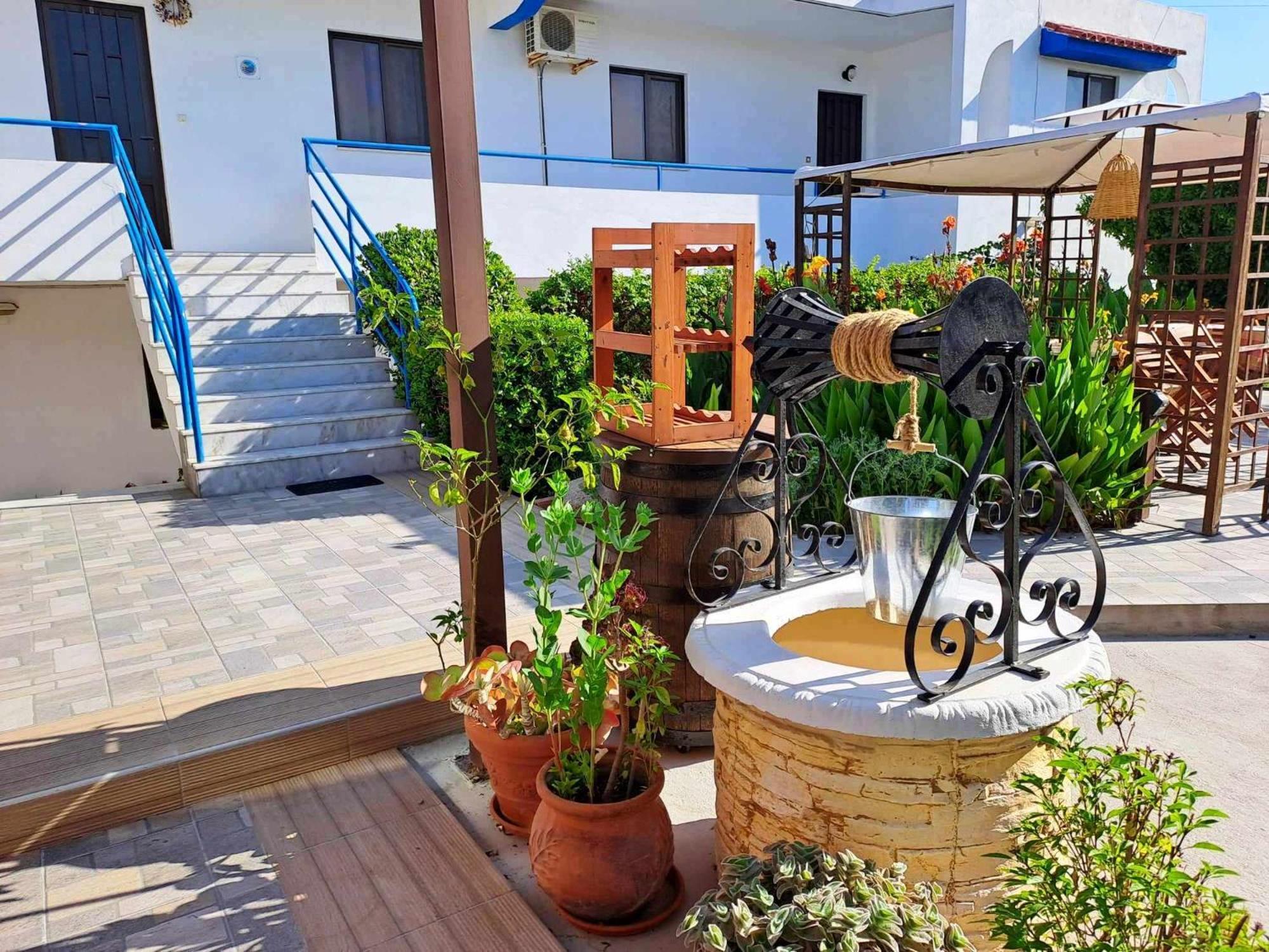 Evi Apartments And Studios Theológos Esterno foto